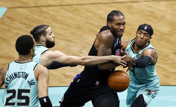 为什么nba球员都想进季后赛?「NBA打季后赛加班没工资为什么球员还要去努力打进季后赛」