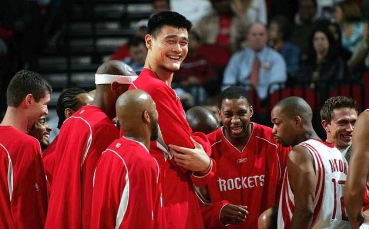 林书豪在nba单场最高得分「9年NBA生涯林书豪单场最高38分那么姚明呢有点意外」