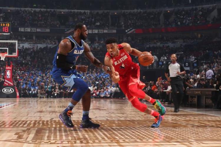 深度分析为什么NBA球员打几十分钟就累普通人能否承受得住