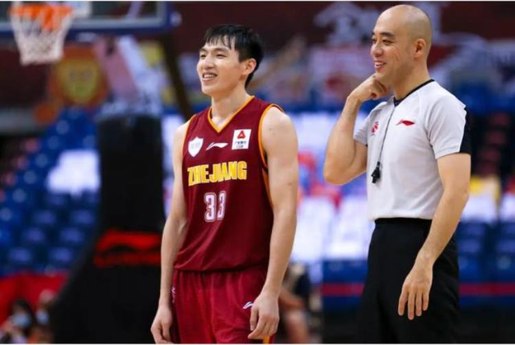 篮球场上的12345号位是什么意思「篮球12345号位什么意思结合灌篮高手CBANBA快速了解」