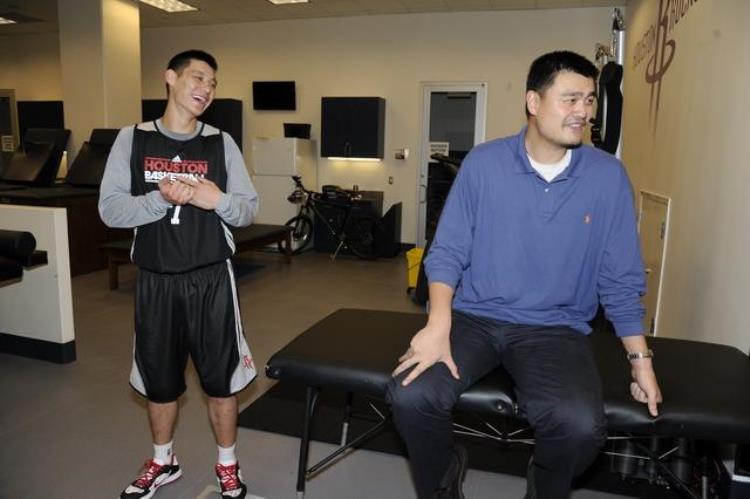 林书豪在nba单场最高得分「9年NBA生涯林书豪单场最高38分那么姚明呢有点意外」