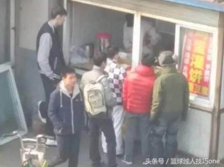 奥尼尔打球时体重「打球体重不够怎么办看NBA球星是怎么练奥尼尔一天吃5顿」