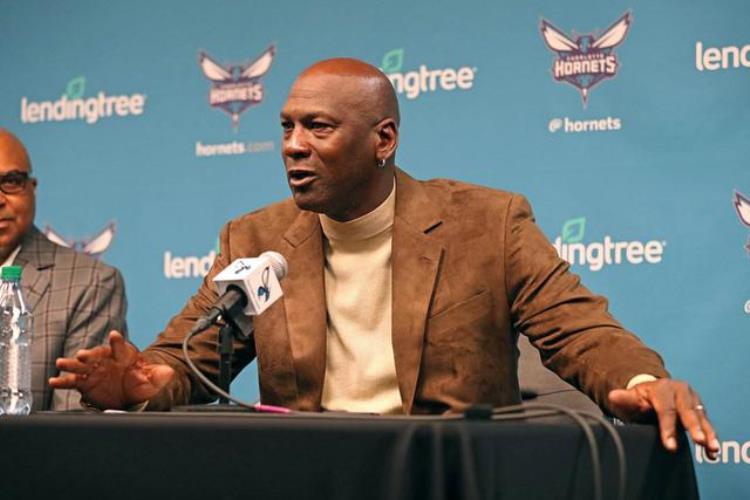 山猫队之前nba有多少球队「NBA球队数量名称变化36年前仅23队山猫黄蜂鹈鹕分不清楚」