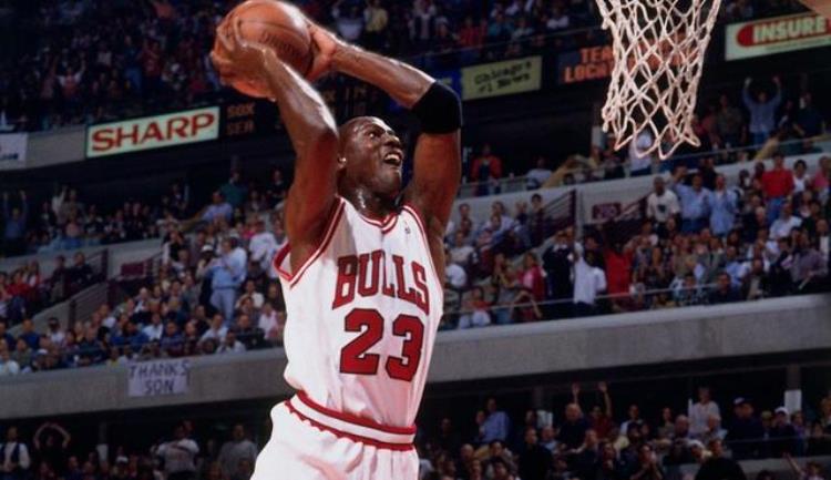 乔丹为什么是篮球历史第一人「乔丹为何是NBA历史第一人看完3点你就知道最后一项碾压众星」