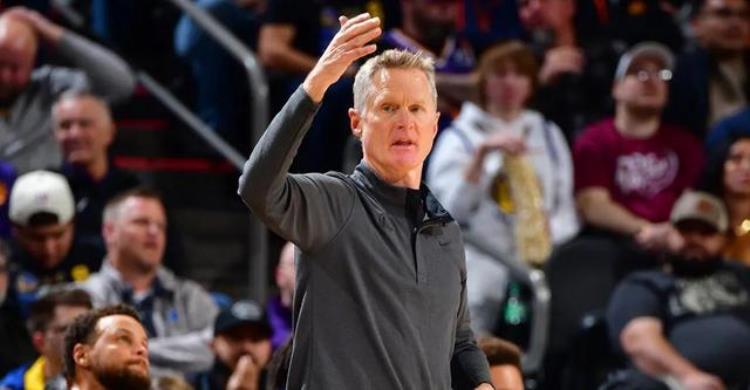 NBA速递东西榜首齐失利第二相遇东部胜76人篮网即将会师