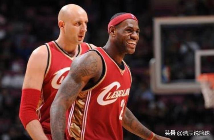 大Z来自立陶宛的巨人辅佐詹姆斯八年带着遗憾离开NBA