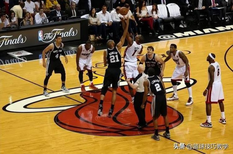 热火正式付清波什全部NBA工资当打之年却因病退役
