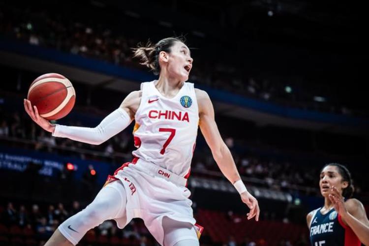 14分大胜法国中国女篮是世界四强嘛「14分大胜法国中国女篮是世界四强」