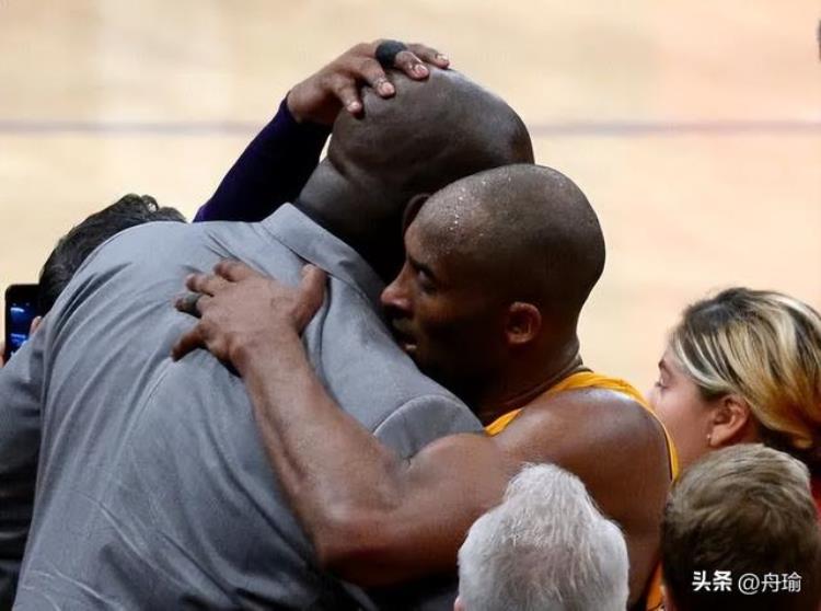 勇士被快船31分逆转「今日NBA勇士被狂屠45分快船挑落西部第一绿军9连胜终结」