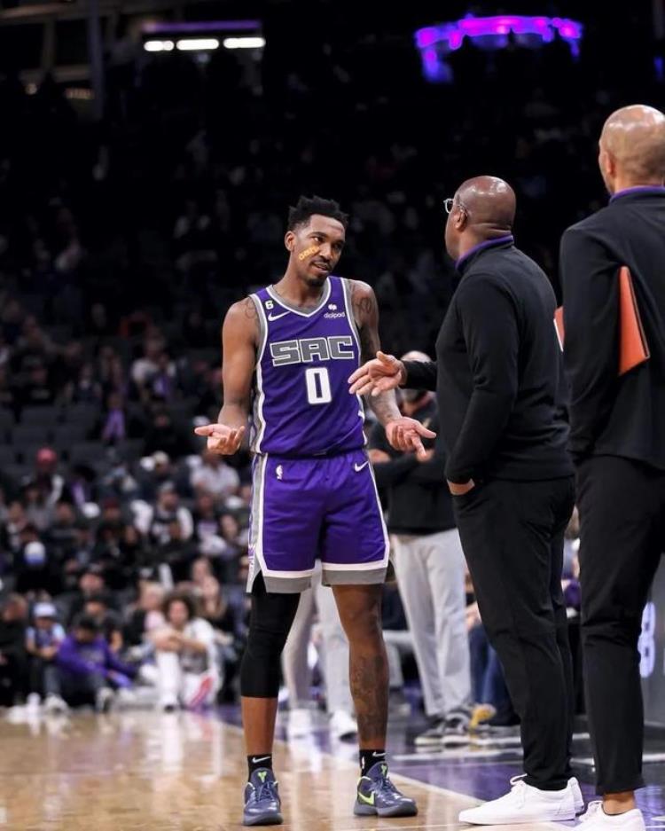 NBA26连败「时隔6514天终于拿到6连胜NBA第一烂队翻身了」