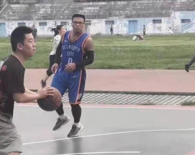 哪些山寨NBA球星达到了以假乱真境界这5张照片给你答案