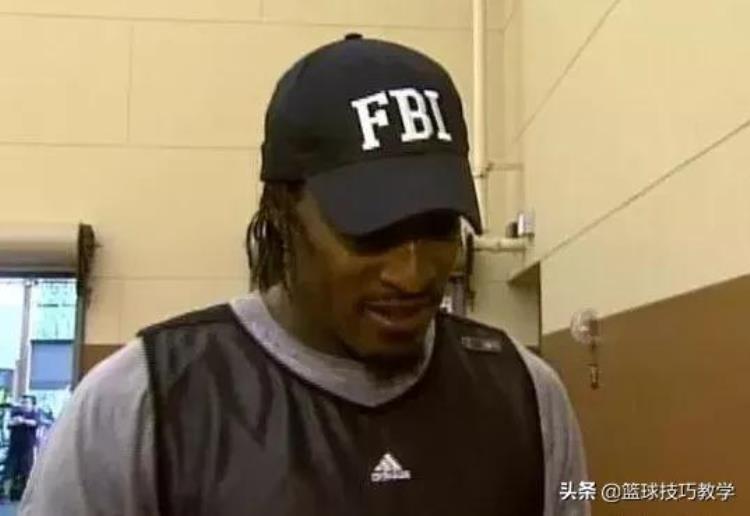 努尔基奇什么伤「NBA六大严重伤病努尔基奇断腿最后一名头颅直接被打碎了」