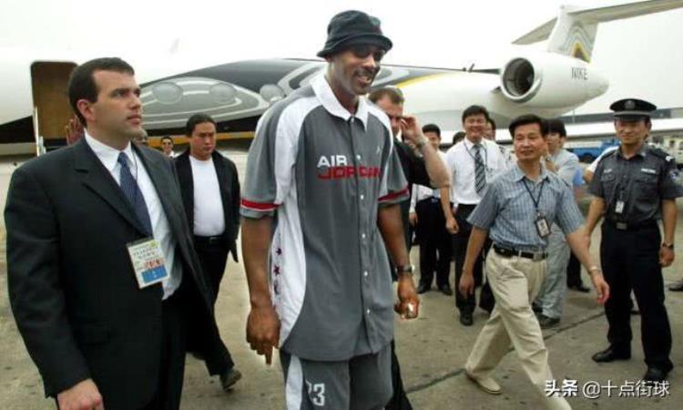 台湾对NBA的独特音译科比叫拜仁乔丹叫佐敦最形象的是詹姆斯