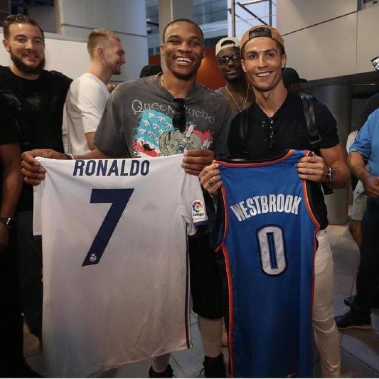 NBA球队的球衣「NBA的球衣隐藏着这些秘密你不知道这些还敢说自己是老球迷」