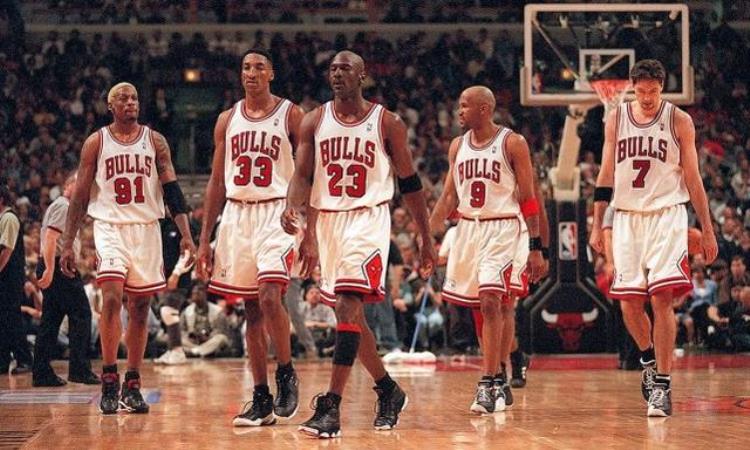 nba为何西强东弱「06年NBA西强东弱的格局最佳攻防一阵西部球员包揽」