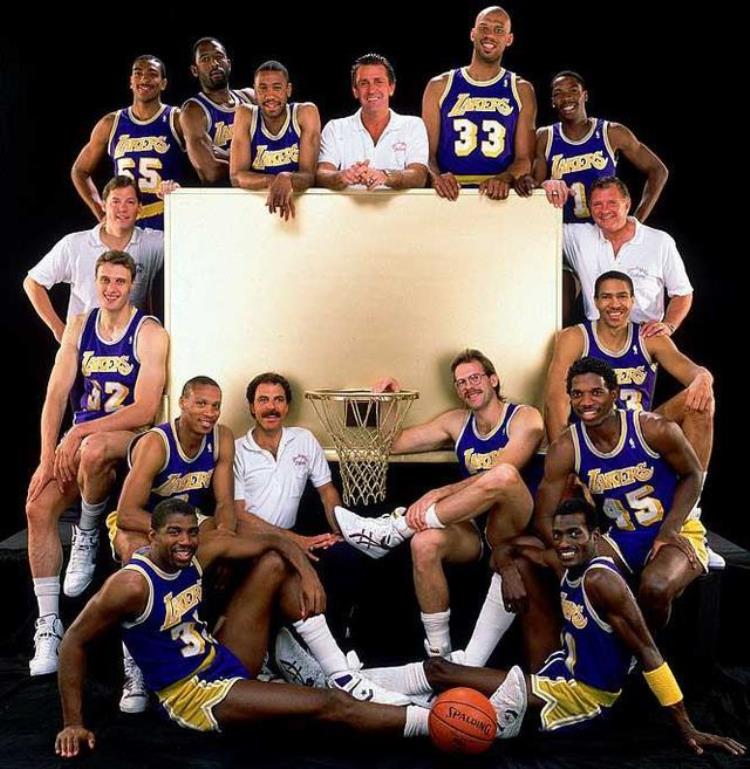 nba30天30队湖人「洛杉矶湖人队30天30队历史」