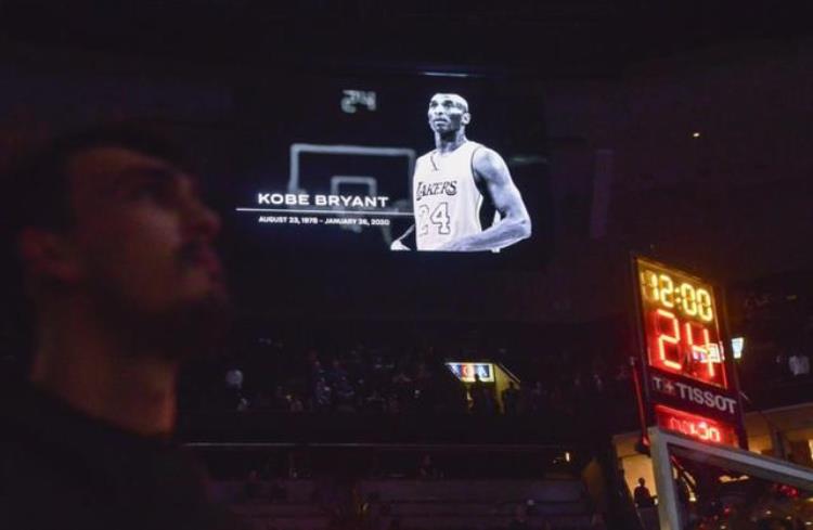 传奇球星科比突然离世震惊NBA和世界各地球迷人们沉痛悼念