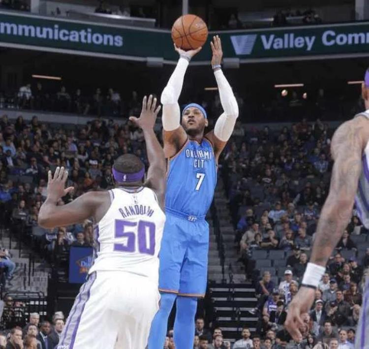 雷霆三巨头为什么失败「NBA1718赛季雷霆队豪华三巨头组合失败之原因综析」