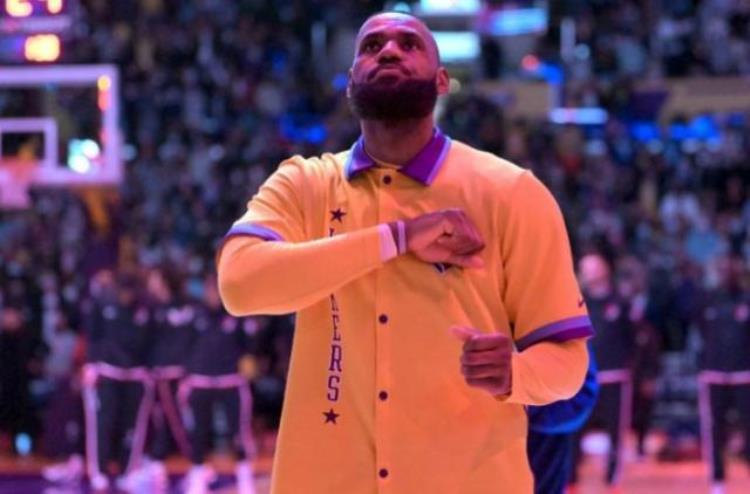 nba40岁以上服役球员「打到40岁退役有多难NBA现役400多人也就3人有望实现」