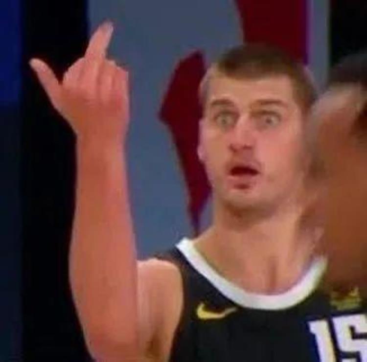 nba打wwe「逗妹吐槽看NBA还附赠WWE有二番战不」