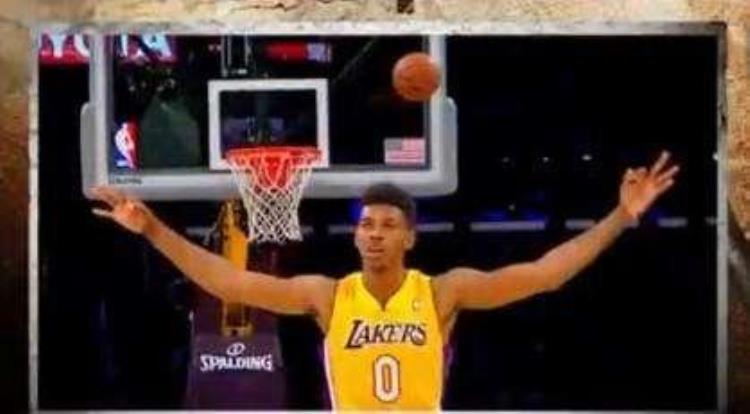 谐星打NBA靠逗比吸粉无数跟科比打嘴炮抢断队友投进绝杀