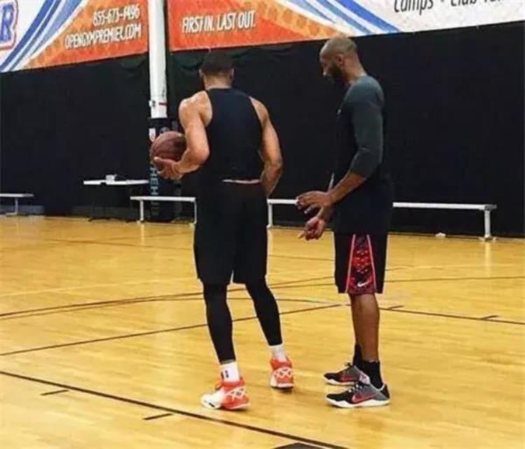 谁能想到这3位nba超级球星都曾接受过科比特训吗「谁能想到这3位NBA超级球星都曾接受过科比特训」