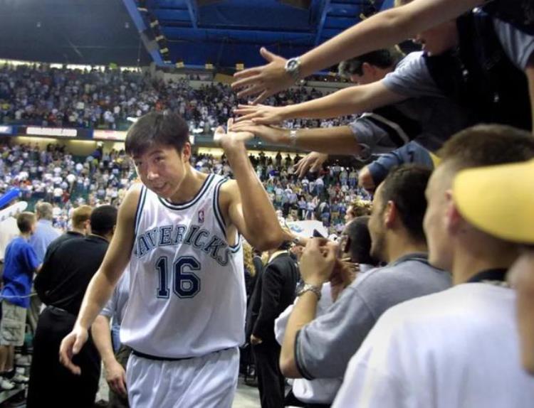 NBA到45岁可以领退休金王治郅打了5年能领多少数字喜人