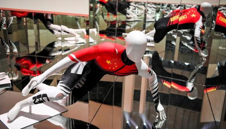 安踏发布中国奥运军团领奖鞋服国家队同款同步市售