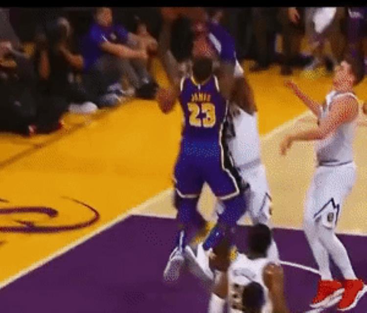 勒布朗詹姆斯生涯总得分「NBA历史总得分第一勒布朗詹姆斯的得分位置和打法的变化」