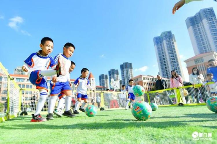 2021迪卡侬青少年足球赛「年终盘点派迪茵2021助力校园足球发展成果回忆录」