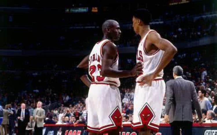 在NBA如何做一名合格的超级巨星5方面很多打球好的球员都做不到