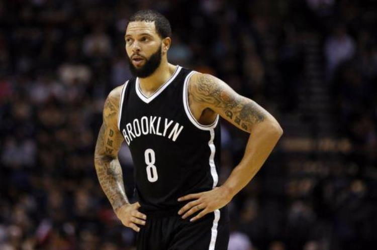 为何叫nba球星都喊他们的姓而科比喊的是名「为何叫NBA球星都喊他们的姓而科比喊的是名」