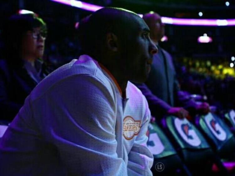 为什么NBA球员喜欢剪光头乔丹科比颜值骤升还有4大好处