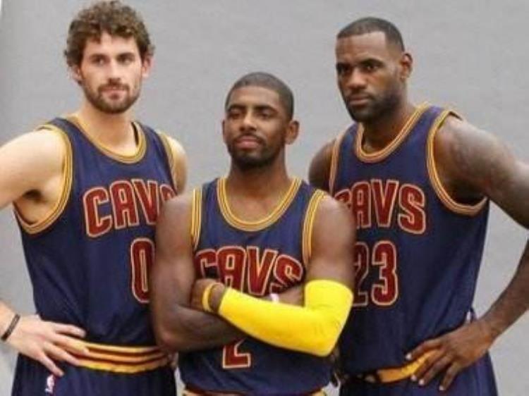 勒布朗詹姆斯生涯总得分「NBA历史总得分第一勒布朗詹姆斯的得分位置和打法的变化」