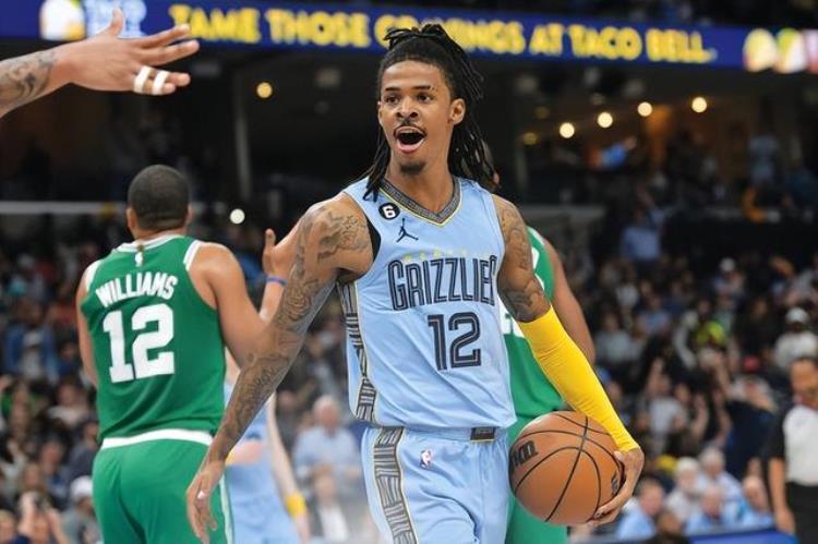 NBA颁奖礼:字母哥获常规赛MVP,东契奇当选最佳新秀「NBA官方更新MVP榜字母哥力压东契奇居首库里杜兰特首进前十」