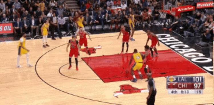 勒布朗詹姆斯生涯总得分「NBA历史总得分第一勒布朗詹姆斯的得分位置和打法的变化」