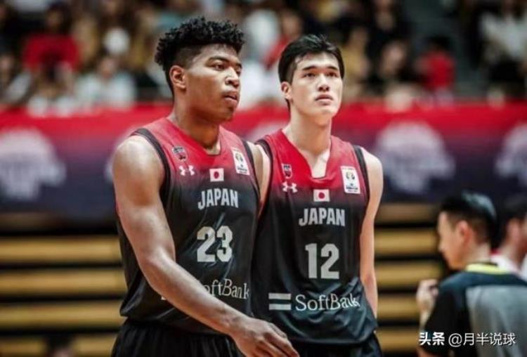nba篮球大师饮水机组合「NBA饮水机球员组一队能吊打CBA冠军当年17岁的科比就给出过答案」