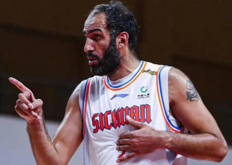 广东宏远nba签约「正式确定NBA名将加盟CBA冠军球队试训广东宏远被拒携手名宿」