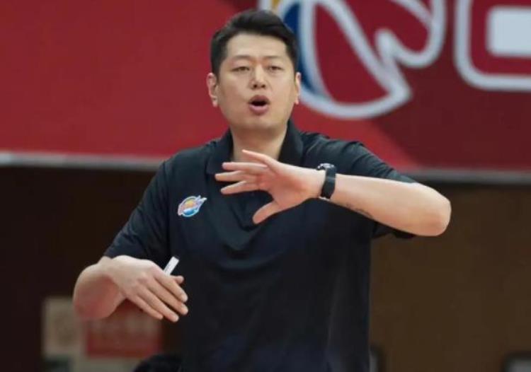 广东宏远nba签约「正式确定NBA名将加盟CBA冠军球队试训广东宏远被拒携手名宿」