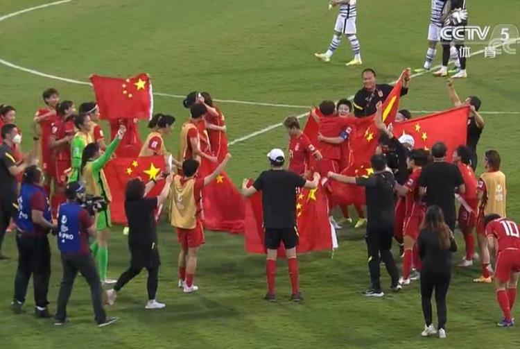 32逆转韩国中国足球亚洲杯夺冠主帅变阵奏效五星红旗飘扬