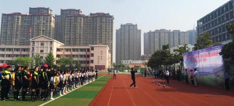 徐州篮球赛「徐州市市长杯校园足球联赛小学男子组比赛收兵看看冠军是谁」