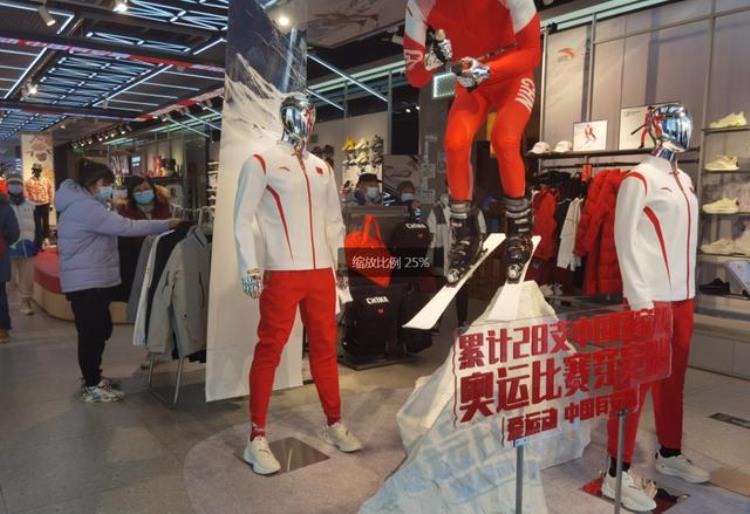 国家队的运动服在哪能买到「国家队同款运动服火了好多大号售罄短袖都挂出来卖了」