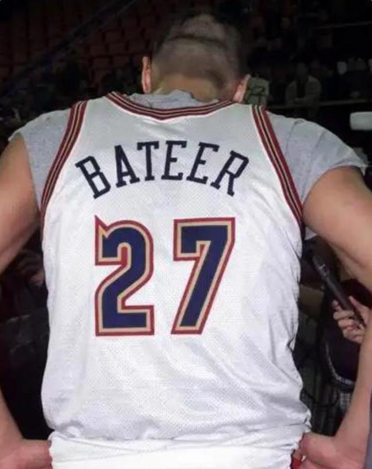 余嘉豪能打nba吗「中国球员如何进入NBA曾凡博和余嘉豪张镇麟有何不同之处」