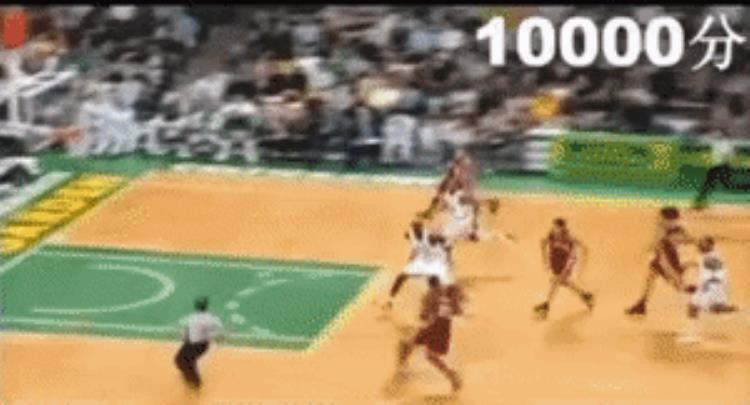 勒布朗詹姆斯生涯总得分「NBA历史总得分第一勒布朗詹姆斯的得分位置和打法的变化」
