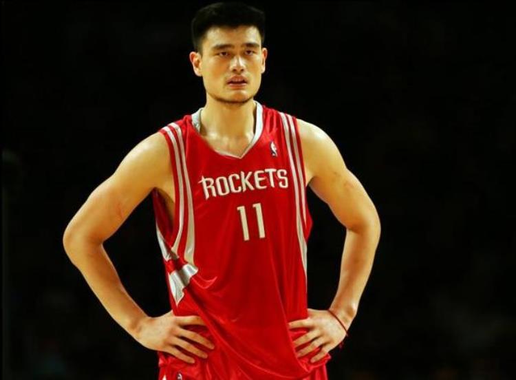 cba现役最强十大国内球员「中国具有NBA实力的12大球员现役6人上榜阿联仅排姚明大哥之后」