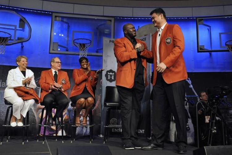 余嘉豪能打nba吗「中国球员如何进入NBA曾凡博和余嘉豪张镇麟有何不同之处」