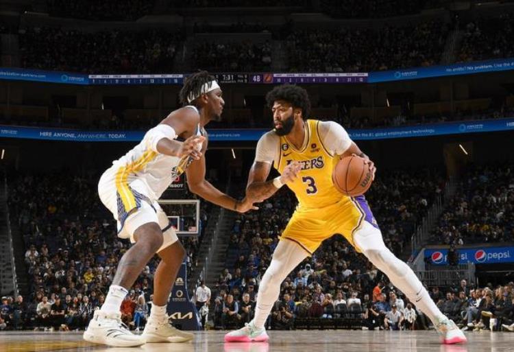 nba季前赛前几名才能进季后赛「季前赛战绩不算入排名为什么NBA还要安排所有球队打季前赛」