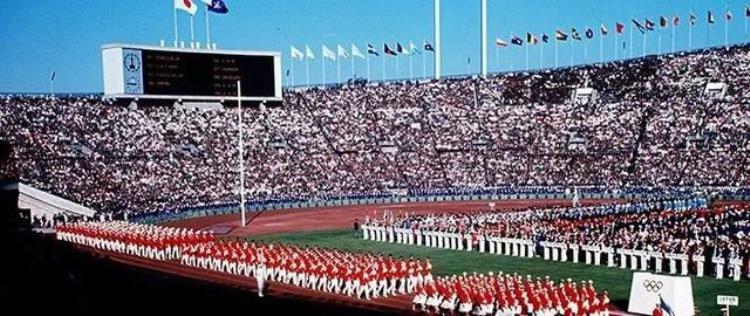 东京奥运会,日本「历史上两届东京奥运会分别折射出日本的野心和炫耀」