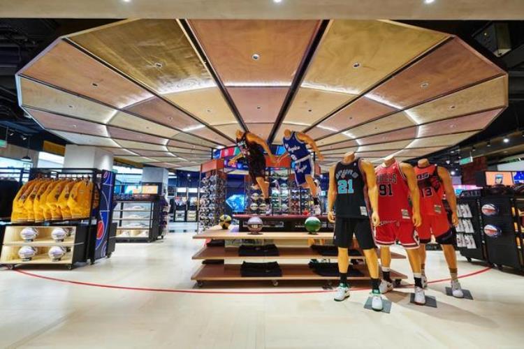 天津有没有nba实体店「1,500平米最新形象NBA旗舰店在天津开业解锁全方位消费新体验」