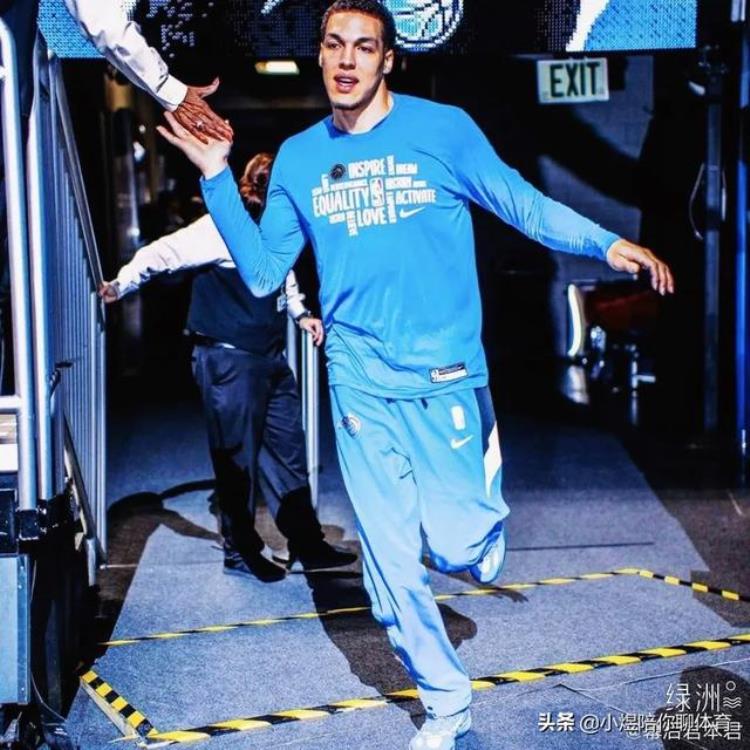 国产品牌签约的nba球员「风口浪尖上搞事情一国产品牌执意与NBA球员合作球迷已抵制」